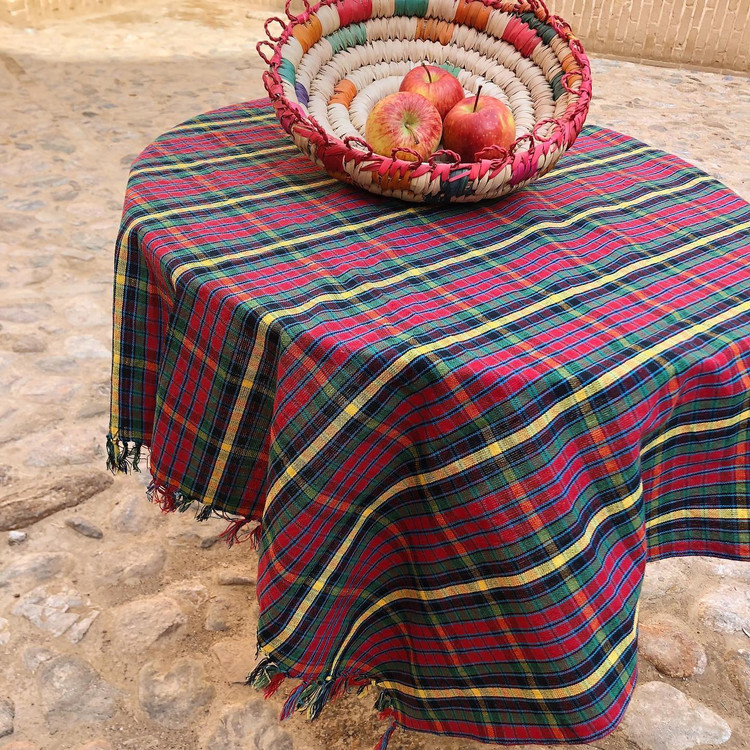 رومیزی های سنتی یزدی